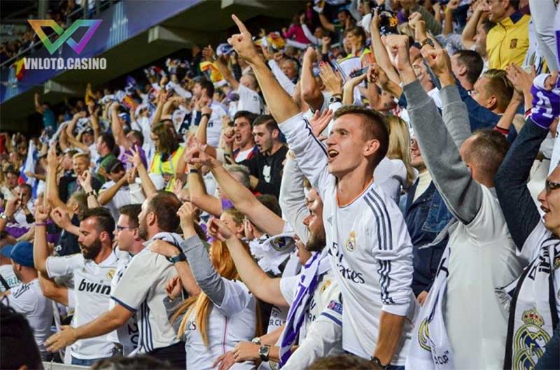 Tại sao Real Madrid lại có nhiều người hâm mộ?